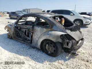 2016 Volkswagen Beetle SE с VIN 3VWJ17ATXGM612150, выставлен на аукционе Copart как лот 76393894 с пробегом Не указан миль и На запчасти • Non repairable. История ставок и продаж доступна на DreamBid. Изображение 2.