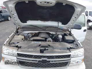 2007 Chevrolet Silverado 1500 LS with VIN 2GCEC13V371152170, listed as a IAAI auction lot 42143416 with 212,459 mi miles and . Bid and sale history available at DreamBid. Image 10.