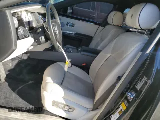 2015 Rolls-Royce Ghost z VIN SCA664S57FUX53185, wystawiony jako Copart lot #87426574 z przebiegiem 49 214 mil mil oraz Szkoda całkowita • Salvage title. Historia ofert i sprzedaży dostępna na DreamBid. Obrazek 7.