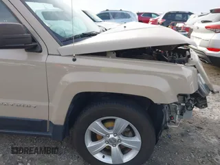 2017 Jeep Patriot Sport with VIN 1C4NJPBB3HD186308, listed as a IAAI auction lot 41743637 with 82,111 mi miles. Bid and sale history available at carsss.com. Image 20.