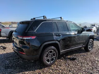 2022 Jeep Grand Cherokee Trailhawk with VIN 1C4RJHCG1N8574207, listed as a Copart auction lot 52789925 with 31,549 mi miles and Salvage title. Bid and sale history available at DreamBid. Image 3.