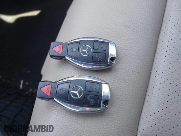 2011 Mercedes-Benz E-Class E 350 Luxury with VIN WDDHF8HB7BA390393, listed as a IAAI auction lot 41398879 with 155,161 mi miles. Bid and sale history available at carsss.com. Image 11.