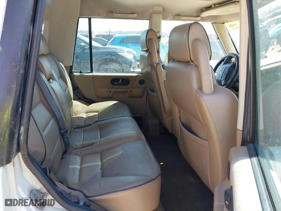 2000 Land Rover Discovery Series II w/Cloth with VIN SALTY124XYA262828, listed as a IAAI auction lot 41769729 with 215,711 mi miles. Bid and sale history available at carsss.com. Image 8.