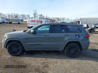 2020 Jeep Grand Cherokee Altitude with VIN 1C4RJFAG7LC305484, listed as a IAAI auction lot 41486841 with 65,646 mi miles. Bid and sale history available at carsss.com. Image 14.
