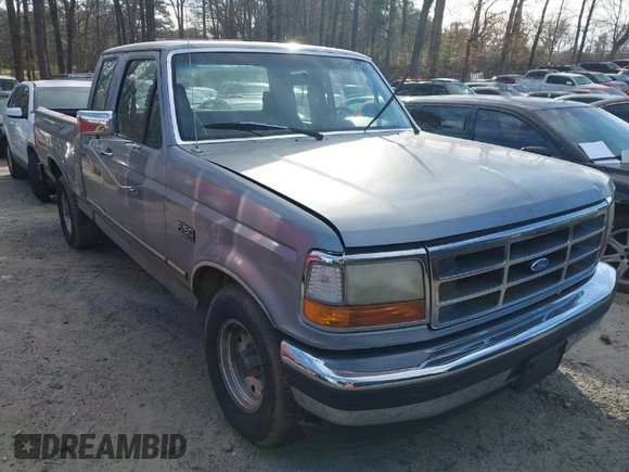 1995 Ford F-150 with VIN 1FTEX15N9SKA60572, listed as a IAAI auction lot 41606038 with 1 mi miles. Bid and sale history available at carsss.com. Image 1.