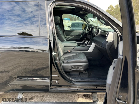 2023 Toyota Sequoia SR5 with VIN 7SVAAABA8PX001787, listed as a Copart auction lot 46808275 with 57,698 mi miles and Clean Title. Bid and sale history available at carsss.com. Image 5.