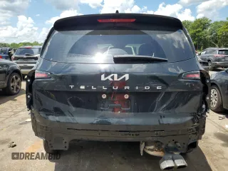 2023 Kia Telluride EX with VIN 5XYP34GC8PG361526, listed as a Copart auction lot 64473655 with 31,833 mi miles and Salvage title. Bid and sale history available at DreamBid. Image 6.