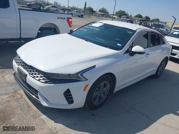 2022 Kia K5 LXS with VIN 5XXG14J25NG084342, listed as a IAAI auction lot 41360345 with 62,993 mi miles. Bid and sale history available at carsss.com. Image 2.