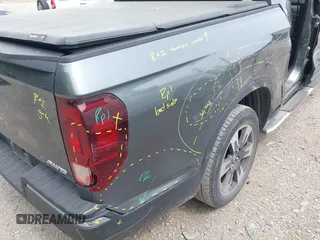 2018 Honda Ridgeline RTL-T with VIN 5FPYK3F61JB013733, listed as a IAAI auction lot 42548122 with 92,407 mi miles and . Bid and sale history available at DreamBid. Image 19.