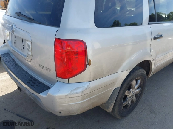 2003 Honda Pilot EX with VIN 2HKYF18443H571688, listed as a IAAI auction lot 42097297 with 313,910 mi miles. Bid and sale history available at carsss.com. Image 13.
