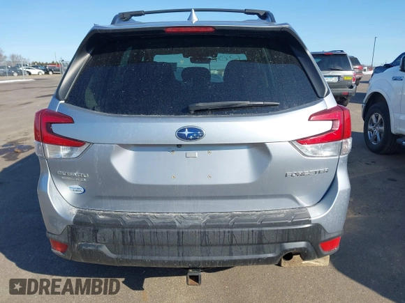 2020 Subaru Forester Premium with VIN JF2SKAJC4LH521165, listed as a IAAI auction lot 41762745 with 104,532 mi miles. Bid and sale history available at carsss.com. Image 16.