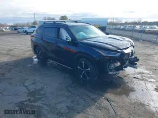 2021 Toyota Highlander XSE with VIN 5TDJZRBH0MS121857, listed as a IAAI auction lot 41718189 with 1 mi miles. Bid and sale history available at carsss.com. Image 1.