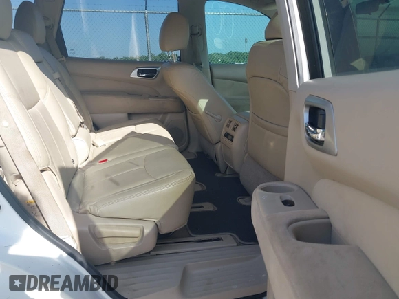 2014 Nissan Pathfinder SL с VIN 5N1AR2MNXEC692930, выставлен на аукционе IAAI как лот 42558833 с пробегом 170 337 миль миль и . История ставок и продаж доступна на DreamBid. Изображение 8.