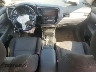 2018 Mitsubishi Outlander ES z VIN JA4AZ3A34JJ003445, wystawiony jako Copart lot #55850775 z przebiegiem 133 644 mil mil oraz Szkoda całkowita • Salvage title. Historia ofert i sprzedaży dostępna na DreamBid. Obrazek 8.