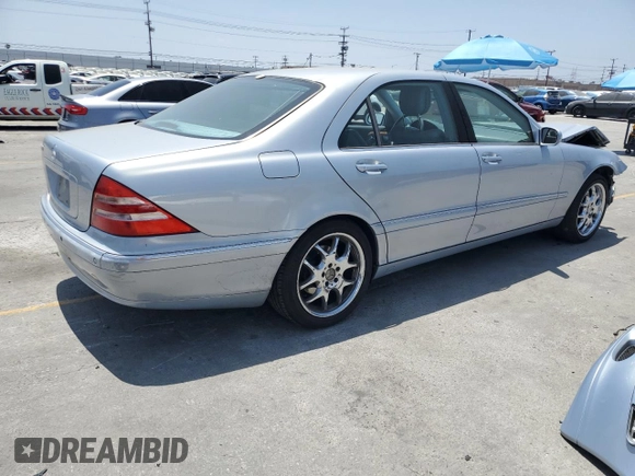 2000 Mercedes-Benz S 320/430/500 with VIN WDBNG75J4YA041795, listed as a Copart auction lot 62033745 with Not provided miles and Salvage title. Bid and sale history available at DreamBid. Image 3.