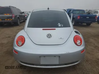2007 Volkswagen New Beetle Coupe with VIN 3VWRW31CX7M510330, listed as a Copart auction lot 43839295 with 88,296 mi miles and Clean Title. Bid and sale history available at carsss.com. Image 6.