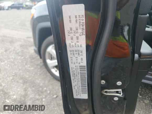 2019 Jeep Compass Latitude с VIN 3C4NJDBB8KT839196, выставлен на аукционе Copart как лот 63971645 с пробегом 42 691 миль миль и Списание • Salvage title. История ставок и продаж доступна на DreamBid. Изображение 13.