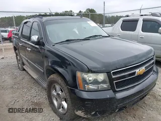 2007 Chevrolet Avalanche 3LT with VIN 3GNFK123X7G247752, listed as a IAAI auction lot 41489100 with 151,058 mi miles and . Bid and sale history available at DreamBid. Image 1.