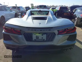 2024 Chevrolet Corvette 2LT z VIN 1G1YB3D48R5103073, wystawiony jako IAAI lot #41098470 z przebiegiem 7 326 mil mil oraz . Historia ofert i sprzedaży dostępna na DreamBid. Obrazek 16.