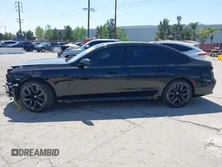 2023 BMW 7 Series 740i с VIN WBA23EH09PCL71147, выставлен на аукционе IAAI как лот 41906244 с пробегом 51 981 миль миль и . История ставок и продаж доступна на DreamBid. Изображение 15.