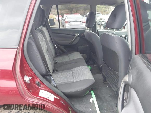 2005 Toyota RAV4 with VIN JTEHD20V350067774, listed as a IAAI auction lot 41969155 with 125,297 mi miles. Bid and sale history available at carsss.com. Image 8.