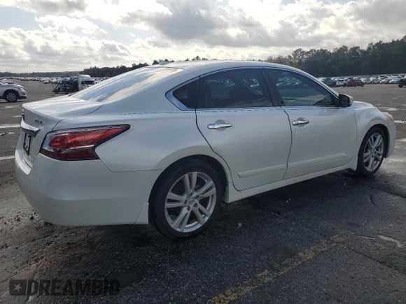 2014 Nissan Altima S with VIN 1N4BL3APXEC401077, listed as a Copart auction lot 44379625 with 106,854 mi miles and Salvage title. Bid and sale history available at DreamBid. Image 3.