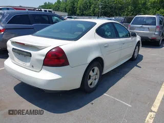 2008 Pontiac Grand Prix z VIN 2G2WP552981132398, wystawiony jako IAAI lot #42668601 z przebiegiem 121 655 mil mil oraz . Historia ofert i sprzedaży dostępna na DreamBid. Obrazek 4.