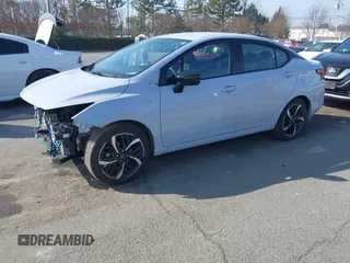 2024 Nissan Versa SR z VIN 3N1CN8FV8RL858769, wystawiony jako IAAI lot #41373294 z przebiegiem 14 128 mil mil oraz . Historia ofert i sprzedaży dostępna na DreamBid. Obrazek 18.