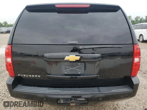 2013 Chevrolet Suburban LT with VIN 1GNSKJE78DR330458, listed as a Copart auction lot 56143205 with 202,809 mi miles and Clean Title. Bid and sale history available at DreamBid. Image 6.
