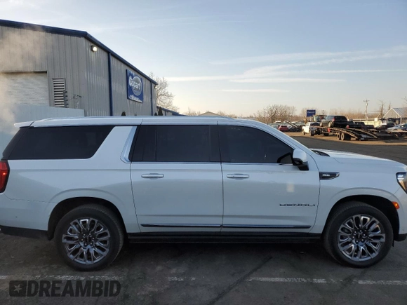 2023 GMC Yukon XL Denali Ultimate with VIN 1GKS2KKL9PR557408, listed as a Copart auction lot 49269735 with 19,897 mi miles and Non Repairable. Bid and sale history available at carsss.com. Image 15.