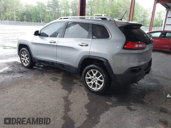 2014 Jeep Cherokee Latitude z VIN 1C4PJMCS7EW124660, wystawiony jako IAAI lot #42310356 z przebiegiem 322 480 mil mil oraz . Historia ofert i sprzedaży dostępna na DreamBid. Obrazek 3.