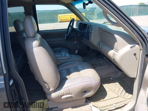 1998 Chevrolet Silverado 1500 with VIN 2GCEK19RXW1115404, listed as a IAAI auction lot 42176667 with 218,413 mi miles and . Bid and sale history available at DreamBid. Image 5.