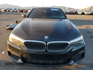 2018 BMW 5 Series 530e z VIN WBAJA9C58JB249470, wystawiony jako Copart lot #46319335 z przebiegiem 28 000 mil mil oraz Szkoda całkowita • Salvage title. Historia ofert i sprzedaży dostępna na DreamBid. Obrazek 5.