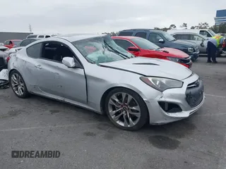 2014 Hyundai Genesis Coupe Ultimate z VIN KMHHU6KJ1EU113371, wystawiony jako IAAI lot #42281276 z przebiegiem 101 286 mil mil oraz . Historia ofert i sprzedaży dostępna na DreamBid. Obrazek 1.