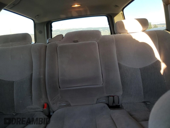 2004 Chevrolet Suburban LS with VIN 3GNEC16Z04G242630, listed as a Copart auction lot 42617085 with 119,840 mi miles and Salvage Title. Bid and sale history available at carsss.com. Image 10.