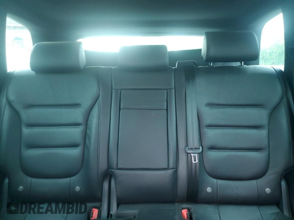 2017 Volkswagen Touareg Wolfsburg Edition с VIN WVGRF7BPXHD005361, выставлен на аукционе Copart как лот 59959415 с пробегом 24 982 миль миль и Списание • Salvage title. История ставок и продаж доступна на DreamBid. Изображение 10.