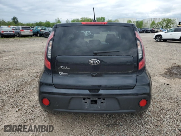 2019 Kia Soul z VIN KNDJN2A25K7912456, wystawiony jako Copart lot #57425395 z przebiegiem 66 209 mil mil oraz Szkoda całkowita • Salvage title. Historia ofert i sprzedaży dostępna na DreamBid. Obrazek 6.