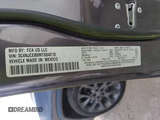 2021 Jeep Compass 80th Anniversary z VIN 3C4NJCEB0MT604218, wystawiony jako IAAI lot #42316107 z przebiegiem 73 743 mil mil oraz . Historia ofert i sprzedaży dostępna na DreamBid. Obrazek 9.