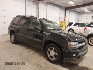 2004 Chevrolet TrailBlazer EXT LT with VIN 1GNET16SX46215438, listed as a IAAI auction lot 41481236 with 240,215 mi miles. Bid and sale history available at carsss.com. Image 1.