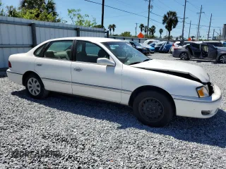 1998 Toyota Avalon XL with VIN 4T1BF18B9WU271848, listed as a Copart auction lot 49508095 with Not Provided miles and Salvage Title. Bid and sale history available at DreamBid. Image 4.