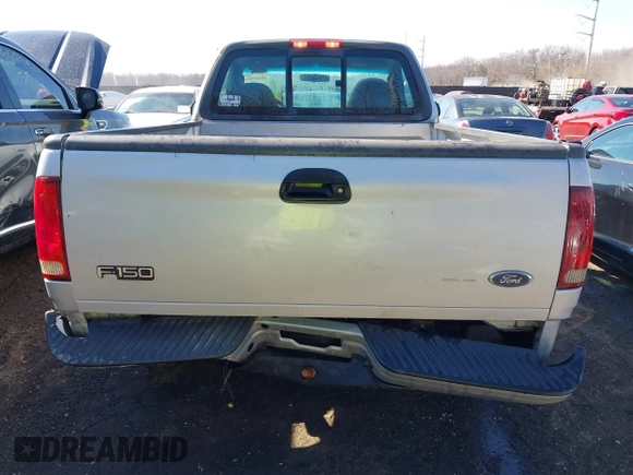 2002 Ford F-150 XL with VIN 1FTRF17222NC00760, listed as a IAAI auction lot 41653940 with 314,637 mi miles. Bid and sale history available at carsss.com. Image 6.