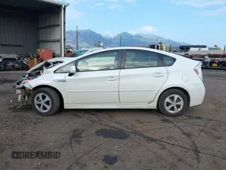 2015 Toyota Prius Four with VIN JTDKN3DU3F1986099, listed as a IAAI auction lot 41518701 with 146,291 mi miles and . Bid and sale history available at DreamBid. Image 15.