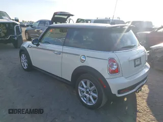 2013 MINI Hardtop S with VIN WMWSV3C53DT479714, listed as a IAAI auction lot 41685283 with 61,904 mi miles and . Bid and sale history available at DreamBid. Image 3.