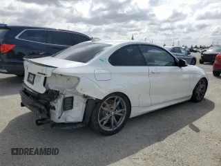 2015 BMW 2 Series M235i z VIN WBA1J7C59FV288918, wystawiony jako Copart lot #51164335 z przebiegiem 67 791 mil mil oraz Szkoda całkowita • Salvage title. Historia ofert i sprzedaży dostępna na DreamBid. Obrazek 3.