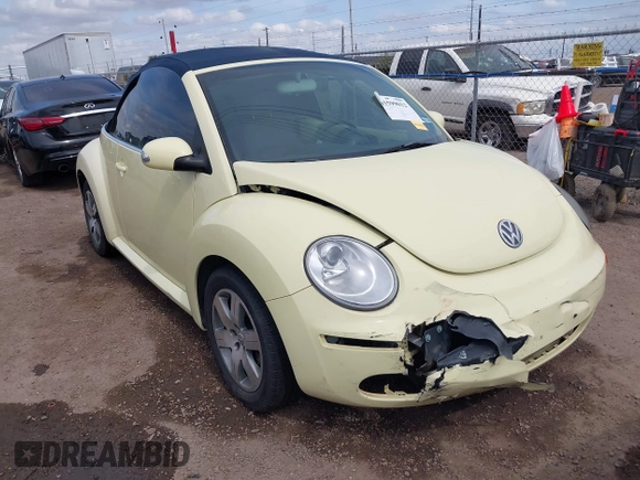 2006 Volkswagen Beetle z VIN 3VWPF31Y66M311261, wystawiony jako IAAI lot #41599012 z przebiegiem 133 792 mil mil oraz . Historia ofert i sprzedaży dostępna na DreamBid. Obrazek 6.