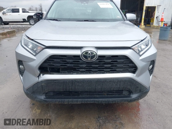 2020 Toyota RAV4 XLE with VIN 2T3P1RFV6LC123919, listed as a IAAI auction lot 42009458 with 79,836 mi miles. Bid and sale history available at carsss.com. Image 6.