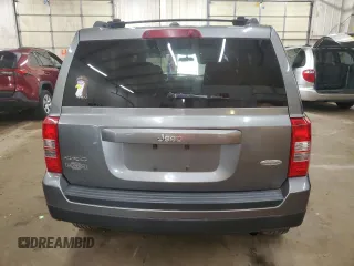 2011 Jeep Patriot Latitude with VIN 1J4NF1GB4BD263678, listed as a Copart auction lot 54442505 with 105,388 mi miles and Clean Title. Bid and sale history available at DreamBid. Image 6.