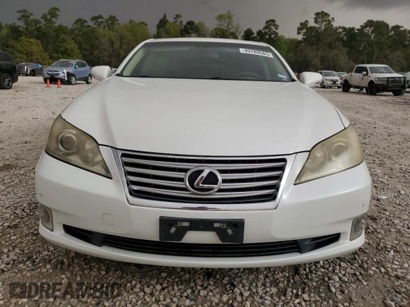 2011 Lexus ES 330 with VIN JTHBK1EG7B2424330, listed as a Copart auction lot 49789565 with 127,877 mi miles and Clean Title. Bid and sale history available at DreamBid. Image 5.