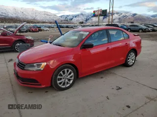 2015 Volkswagen Jetta Sport with VIN 3VWD17AJ3FM261091, listed as a Copart auction lot 87256084 with 88,239 mi miles and Salvage title. Bid and sale history available at DreamBid. Image 1.