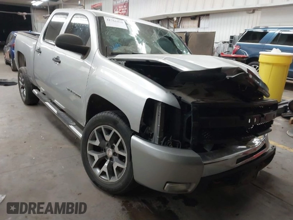 2011 Chevrolet Silverado 1500 LT with VIN 3GCPCSE02BG286250, listed as a IAAI auction lot 41761434 with 182,642 mi miles and . Bid and sale history available at DreamBid. Image 1.